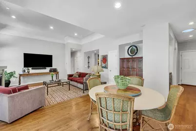 1434 108th Avenue NE, Bellevue, WA 98004 - Photo 13