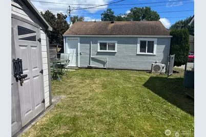 811 & 813 E Fairhaven Avenue, Burlington, WA 98233 - Photo 7