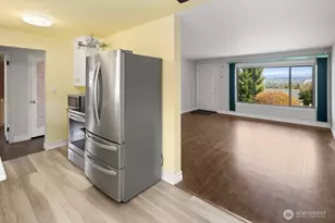 226 Bridgeway, Everett, WA 98201 - Photo 9