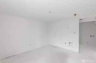 5752 NE 62nd St, Seattle, WA 98115 - Photo 11