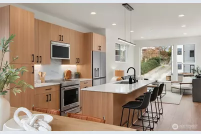 219 NE 75th Street, Seattle, WA 98115 - Photo 9