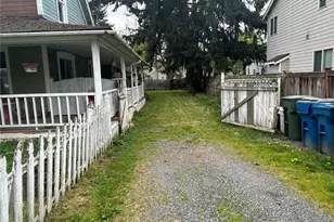 211 7th St, Snohomish, WA 98290 - Photo 7