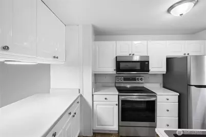 1721 SW 318th Place #48D, Federal Way, WA 98023 - Photo 9