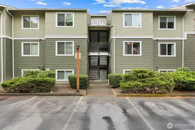 820 E Cady Rd #E204, Everett, WA 98203 - Photo 1