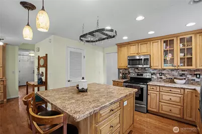 8002 Sapphire Drive SW, Lakewood, WA 98498 - Photo 5