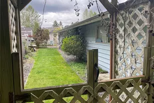 11054 SE 192nd St, Renton, WA 98055 - Photo 11
