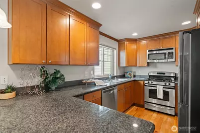 13718 N Midvale Avenue #C, Seattle, WA 98133 - Photo 9
