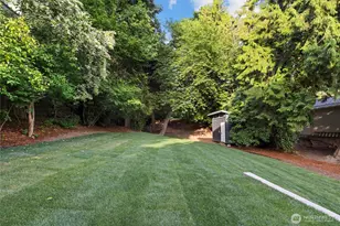 6304 Lakeview Dr, Kirkland, WA 98033 - Photo 37