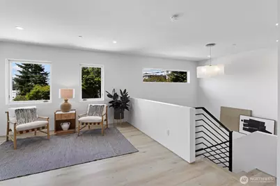 6304 Lakeview Drive, Kirkland, WA 98033 - Photo 7