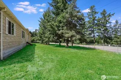 9202 198th Avenue E, Bonney Lake, WA 98391 - Photo 3