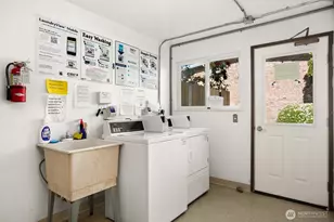 12242 SE 59th St, Bellevue, WA 98006 - Photo 23