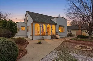 106 N Franklin Ave, Wenatchee, WA 98801 - Photo 1