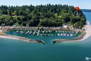 25 E Port Gardner Dr, Everett, WA 98206 - Photo 1