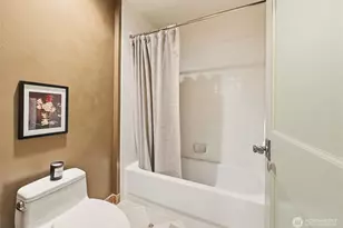 2030 Western Ave, Seattle, WA 98121 - Photo 25