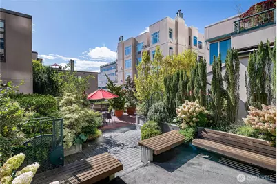 2030 Western Avenue #614, Seattle, WA 98121 - Photo 31