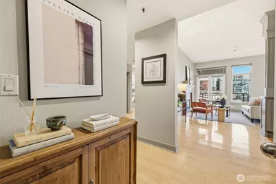 2030 Western Avenue #614, Seattle, WA 98121 - Photo 5