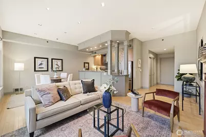 2030 Western Avenue #614, Seattle, WA 98121 - Photo 7