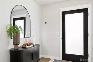 8324 14th Ave NW, Seattle, WA 98117 - Photo 3