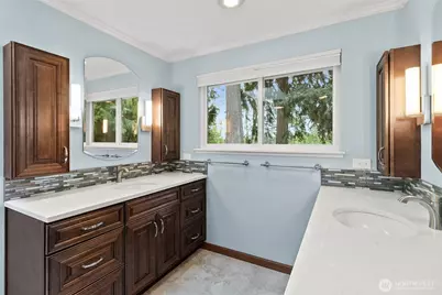 25242 Lake Wilderness Country Club Drive SE, Maple Valley, WA 98038 - Photo 15