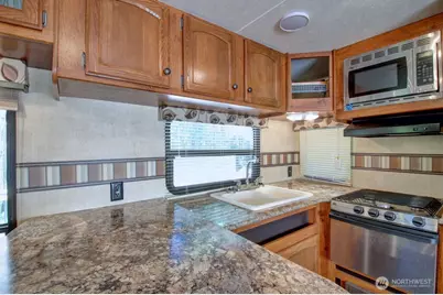 64 Wilderness Way, Deming, WA 98244 - Photo 11