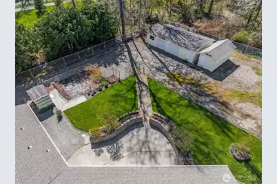 12502 Bingham Avenue E, Tacoma, WA 98446 - Photo 35