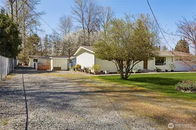 12502 Bingham Avenue E, Tacoma, WA 98446 - Photo 3
