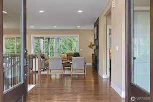 12009 SE 81st Ln, Newcastle, WA 98056 - Photo 5