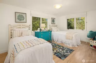 8021 SE 57th St, Mercer Island, WA 98040 - Photo 17