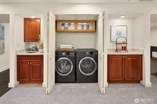 8021 SE 57th St, Mercer Island, WA 98040 - Photo 27