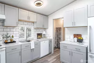 8511 361st St E, Eatonville, WA 98328 - Photo 11