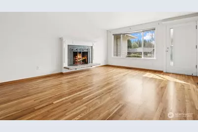 2210 167th Avenue NE, Bellevue, WA 98008 - Photo 5