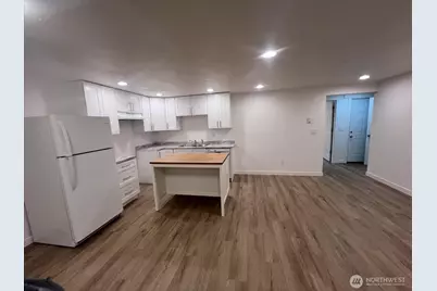 10443 17 Avenue SW, Seattle, WA 98146 - Photo 39