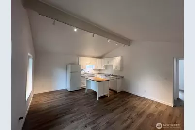 10443 17 Avenue SW, Seattle, WA 98146 - Photo 19