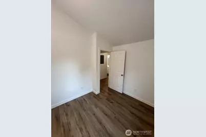 10443 17 Avenue SW, Seattle, WA 98146 - Photo 25