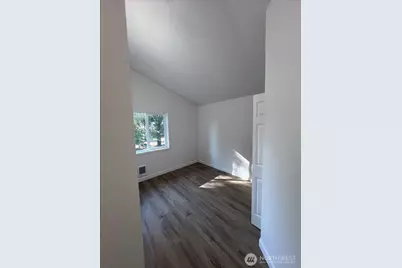 10443 17 Avenue SW, Seattle, WA 98146 - Photo 23