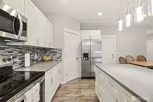 12102 10th Dr SE, Everett, WA 98208 - Photo 17