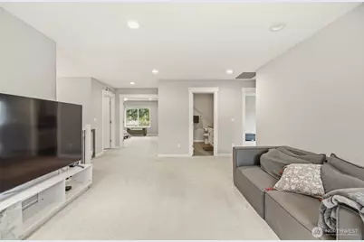 12102 10th Drive SE #B, Everett, WA 98208 - Photo 21