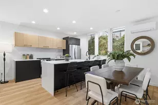 3646 Greenwood Ave N, Seattle, WA 98103 - Photo 15