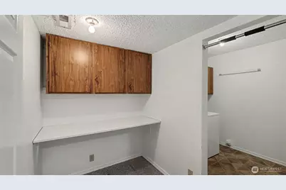 17621 157th Avenue SE, Renton, WA 98058 - Photo 31