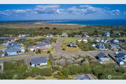 1269 Storm King Avenue SW, Ocean Shores, WA 98569 - Photo 3