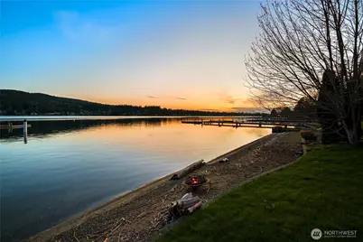 2076 Dellesta Drive, Bellingham, WA 98226 - Photo 37