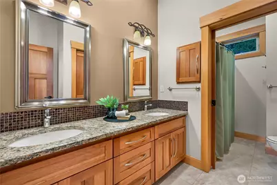 2076 Dellesta Drive, Bellingham, WA 98226 - Photo 29