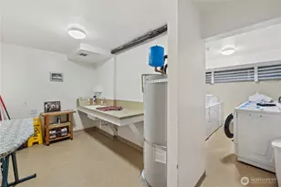 13229 Linden Ave N, Seattle, WA 98133 - Photo 27