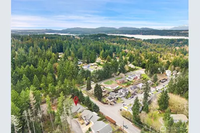 8992 Denise Place NE, Bremerton, WA 98311 - Photo 25