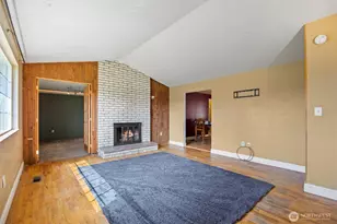 705 N 12th St, Selah, WA 98942 - Photo 13