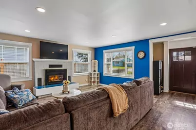 950 SE 4th Avenue, Oak Harbor, WA 98277 - Photo 9