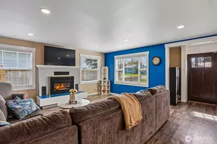 950 SE 4th Ave, Oak Harbor, WA 98277 - Photo 9