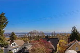 1529 Grandview Pl E, Seattle, WA 98112 - Photo 17