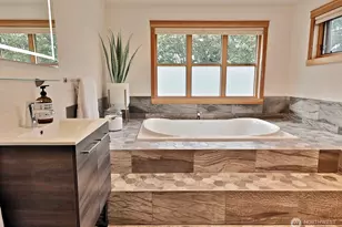 8045 Possession Rd, Clinton, WA 98236 - Photo 17
