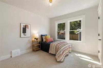 3221 36th Avenue S, Seattle, WA 98144 - Photo 9